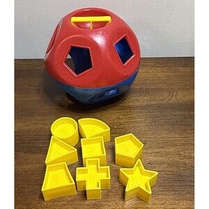 Vintage Tupperware Sorting Toy Ball With 8 Shapes Missing 2 Red Blue Yellow Pull
